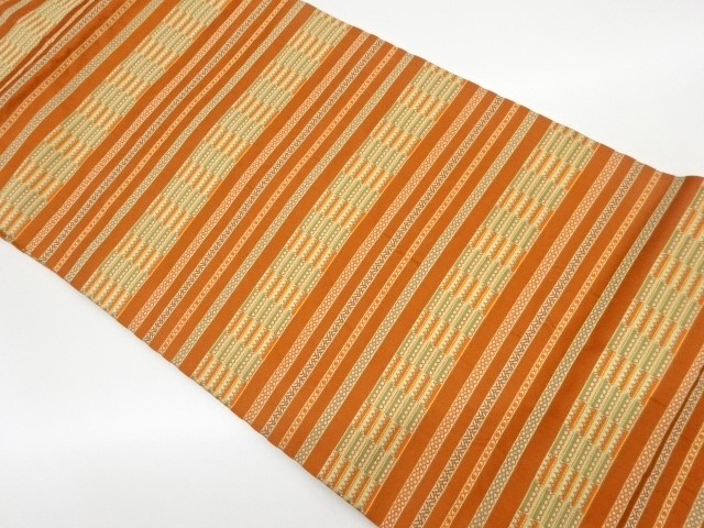 横段に幾何学模様織出し名古屋帯